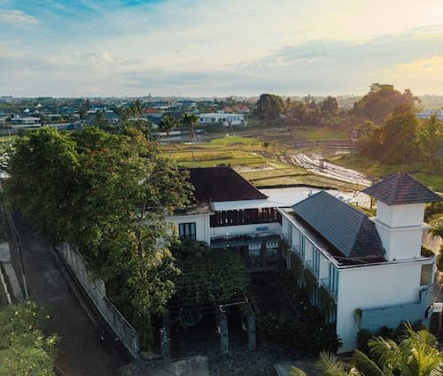 Umpadhi Canggu Hotel