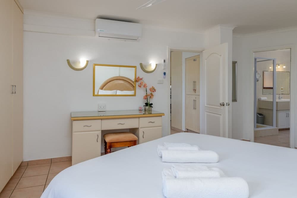 San Lameer Villa Rentals Four Bedroom Superior 1930