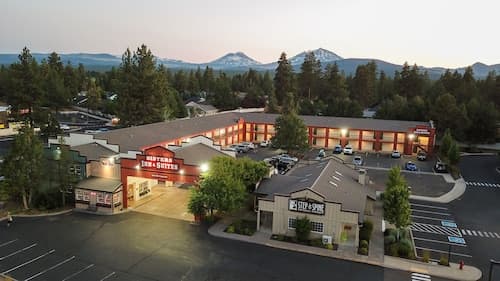Sisters Inn And Suites