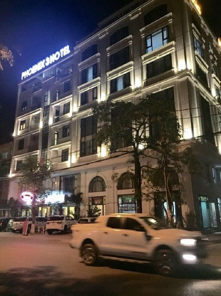 Phoenix 3 International Hotel
