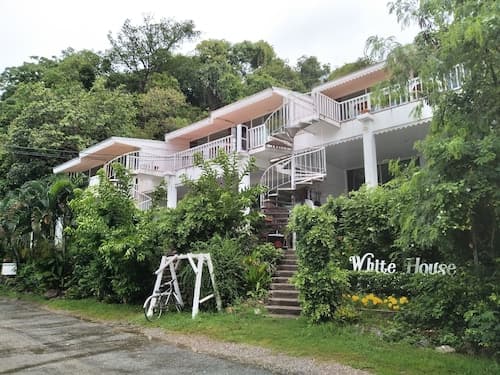 White House Mountian Beach Resort