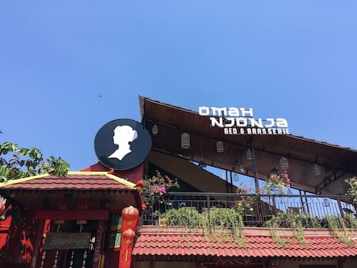 Omah Njonja Bed & Brasserie