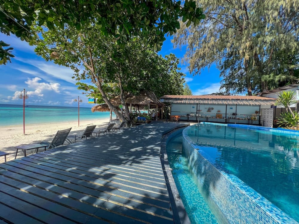 Dong Talay Lipe Beach Resort