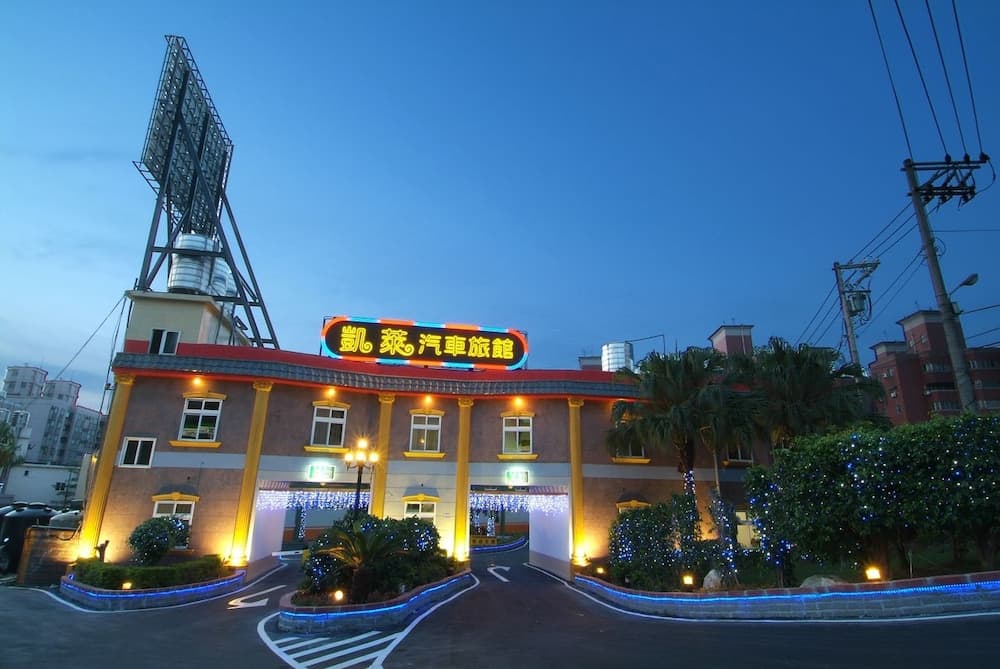Cai-Lai Hotel