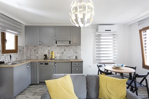 Alp Suites Limon