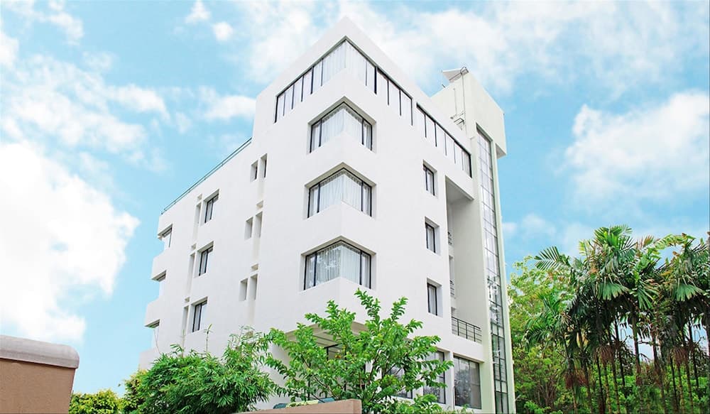 Monarch Montvert, Baner Pune