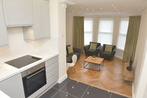Glenlyn Apartments