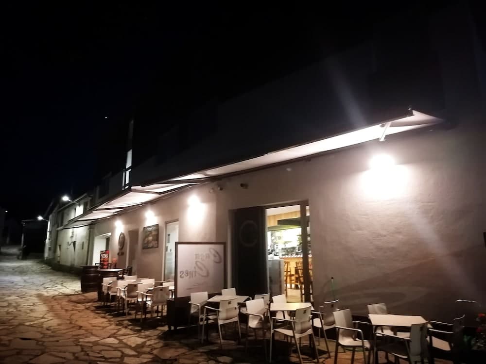 Pensión Casa Cines Restaurante