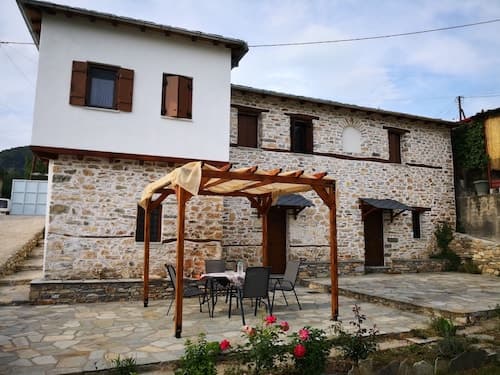 Effrosini Stonehouse Portaria