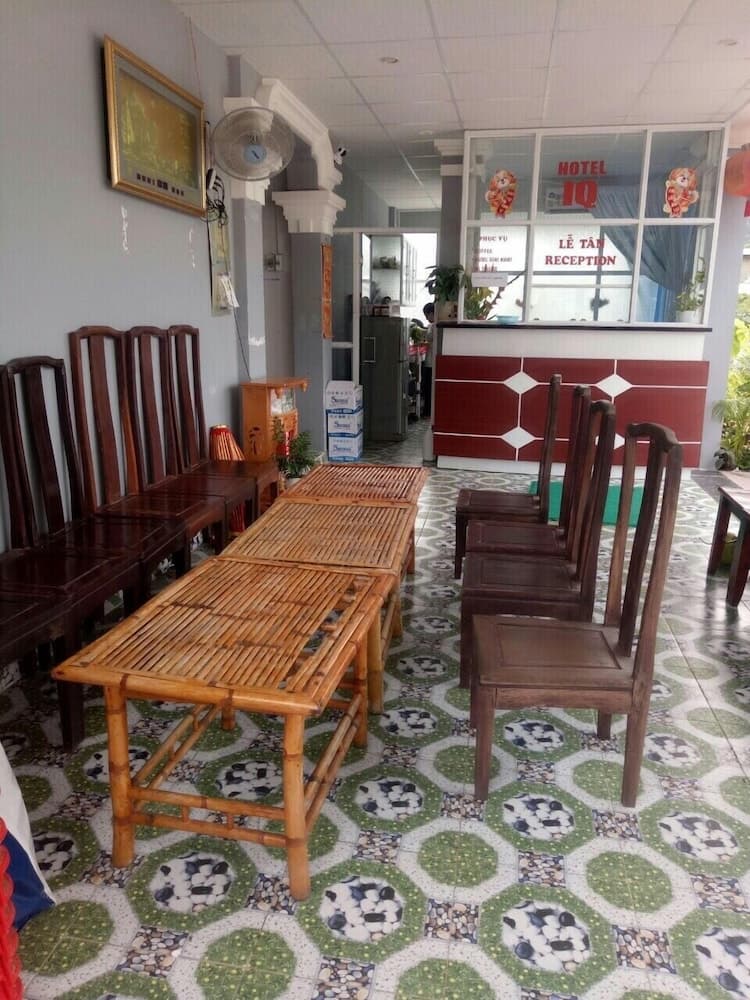 IQ Hotel