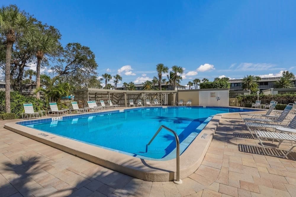 Westbay Point Moorings 26 2 Bedroom Condo by RedAwning