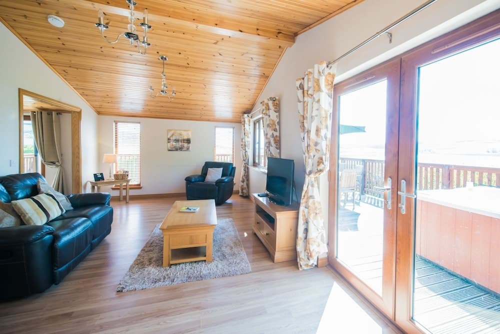 Tawny Lodge