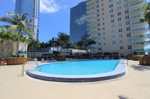 Bluebird Suites in Brickell