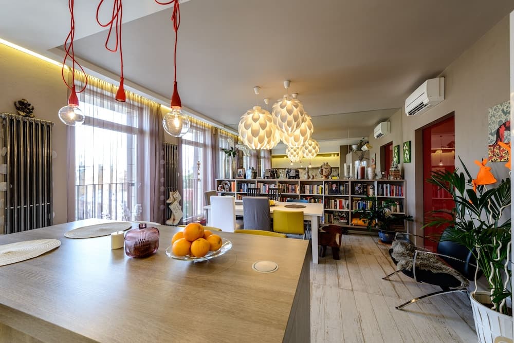 ROOMS on Poltavsky
