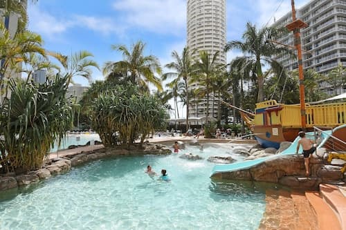 Crown Towers Resort Private Apartments