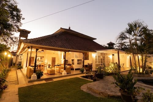 Villa Miracle