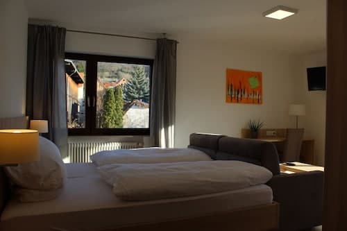 Gasthof und Pension zum Löwen