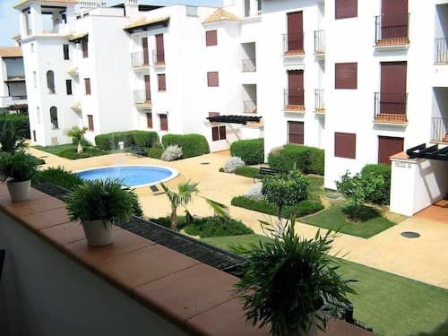 Venavera H21a - 2 Dorm / 1bath Walk to Beach