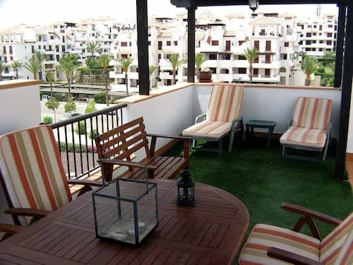 VenAVera H22D - Penthouse 2 Bedrooms/1Bath Beachfront WIFI