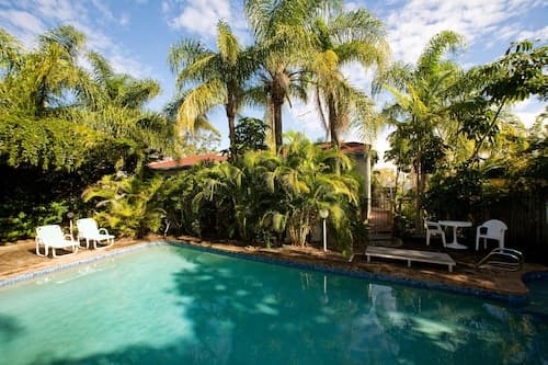 Caralina Court