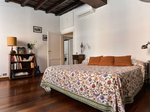 Spanish Steps Apartment