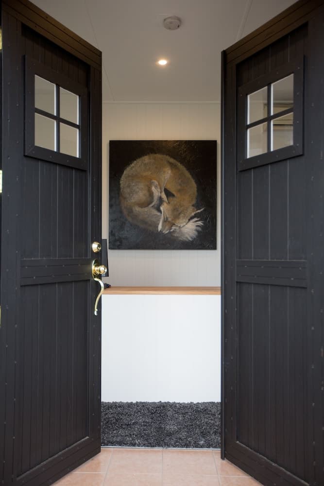 Fox on the Run - Motel Kilmore