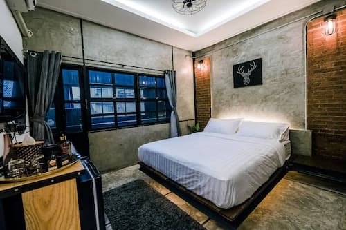 Zeds Hostel Bangkok