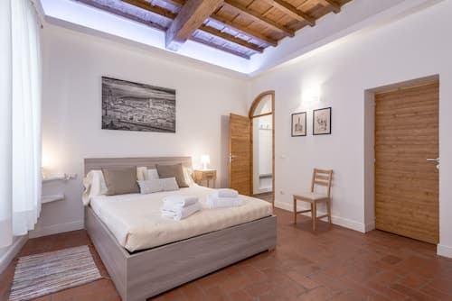 Santa Croce Place by Mmega