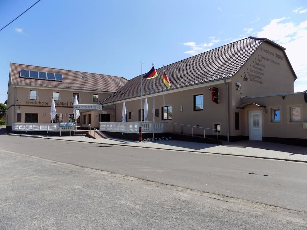 Heidehotel Jagdhof Dobra GmbH