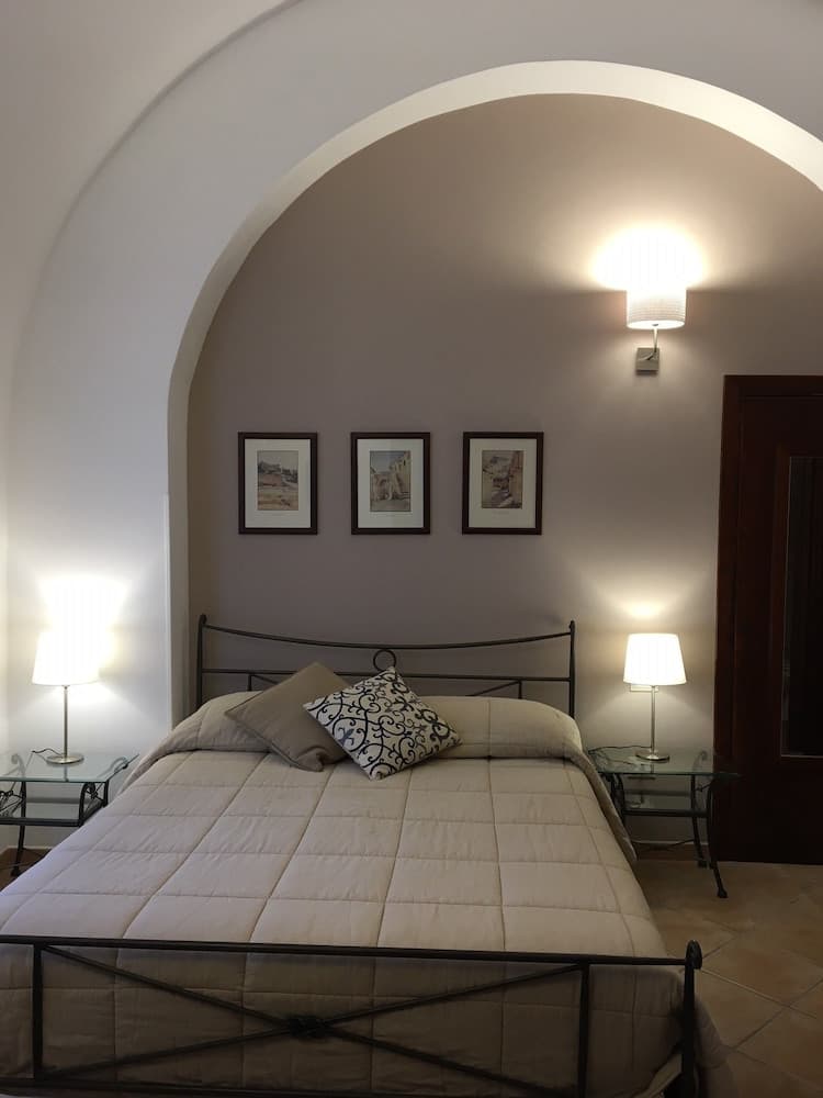 B&B Macrina