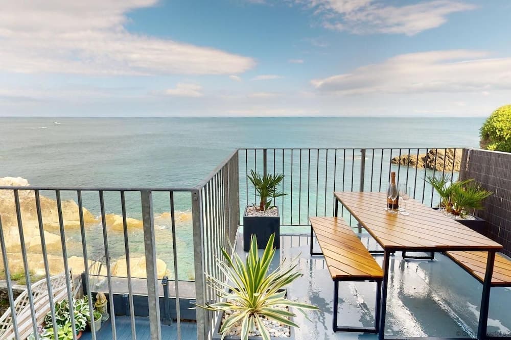 Ilfracombe Cheyne Beach Villa 2 Bedrooms