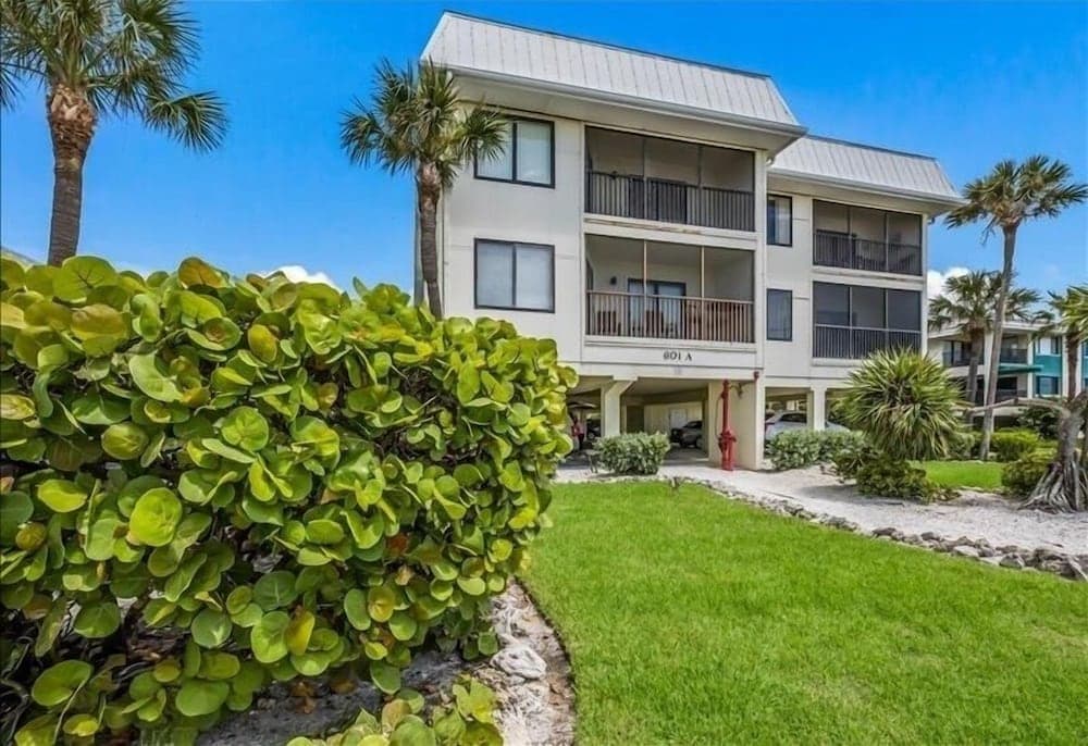 Gulf Watch 204 2 Bedroom Condo by RedAwning