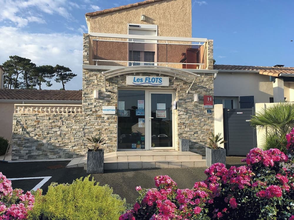 Hôtel Résidence les Flots
