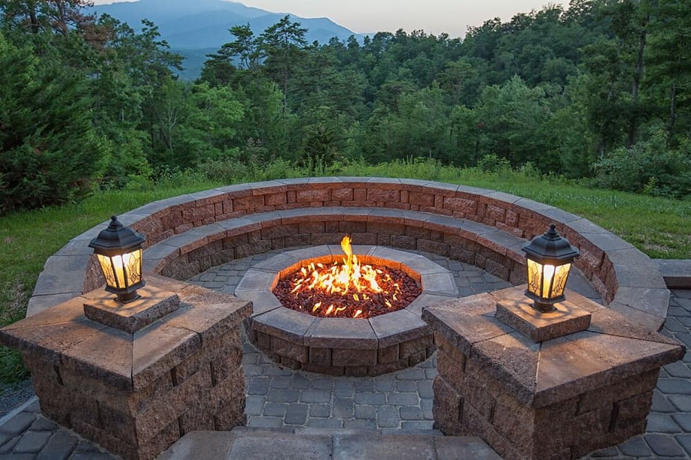 Gatlinburg Mansion 14 Bedroom Cabin by RedAwning