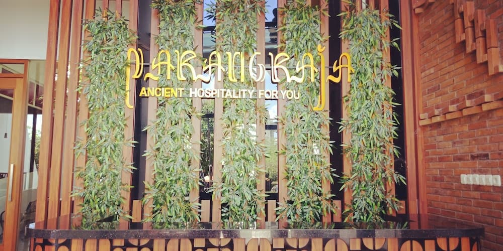 Hotel Parangraja