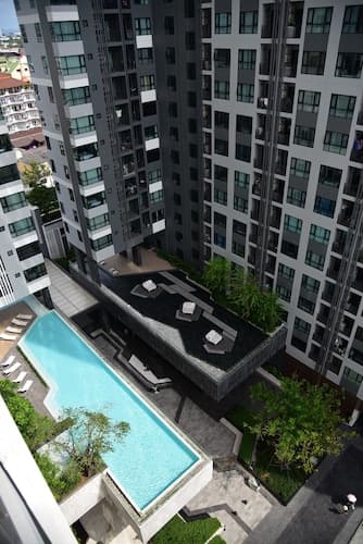 The Base Central Pattaya by Arawat