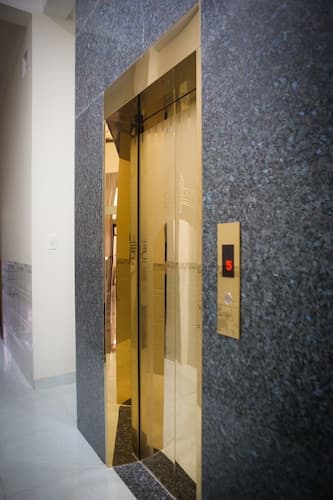 Trieu Hoang Hotel
