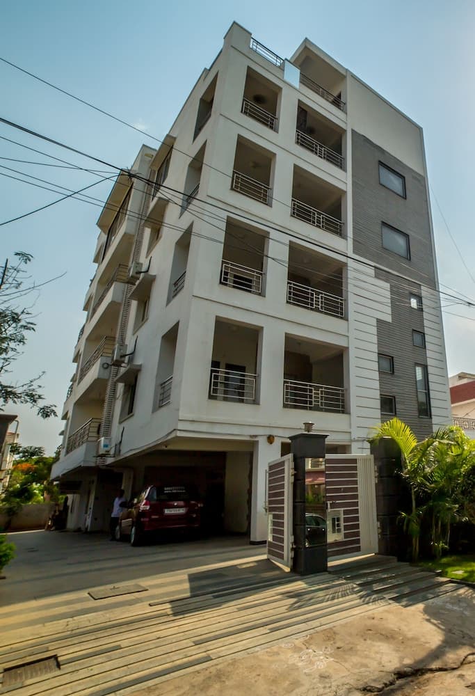 Hill View Serviced Apartments
