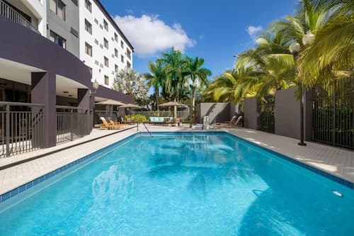 Courtyard by Marriott Miami at Dolphin Mall