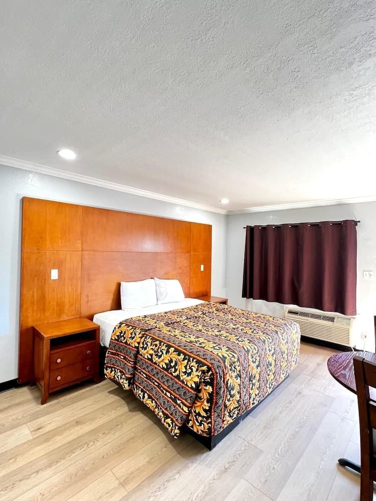 Aqua Inn Motel