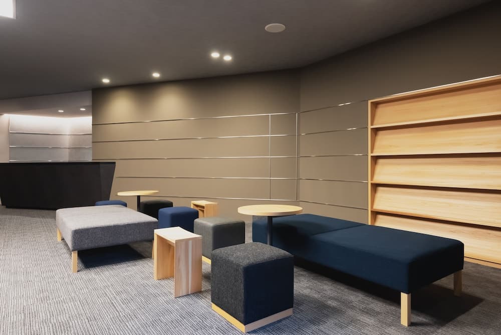 Lobi dinlenme salonu