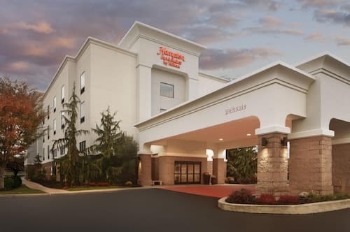 Hampton Inn & Suites Cleveland Mentor