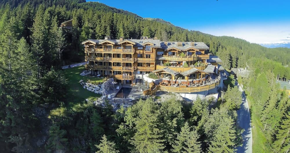 LeCrans Hotel & Spa