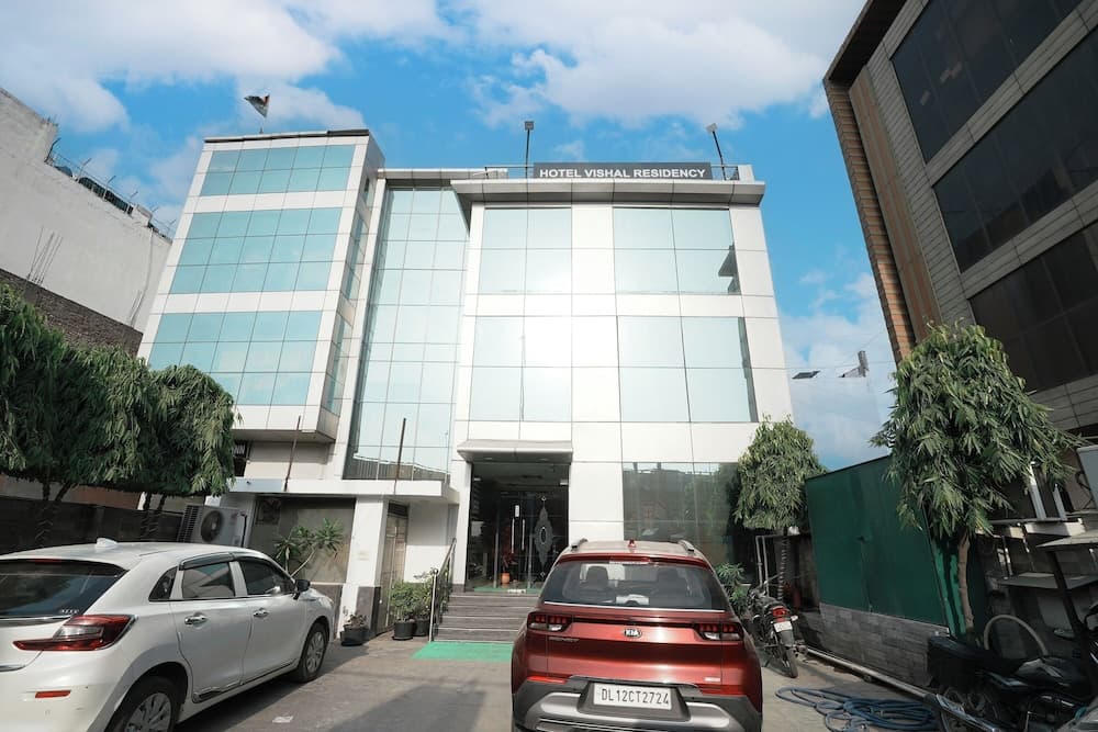 Hotel Vishal Residency, Mahipalpur Near IGI Delhi Airport