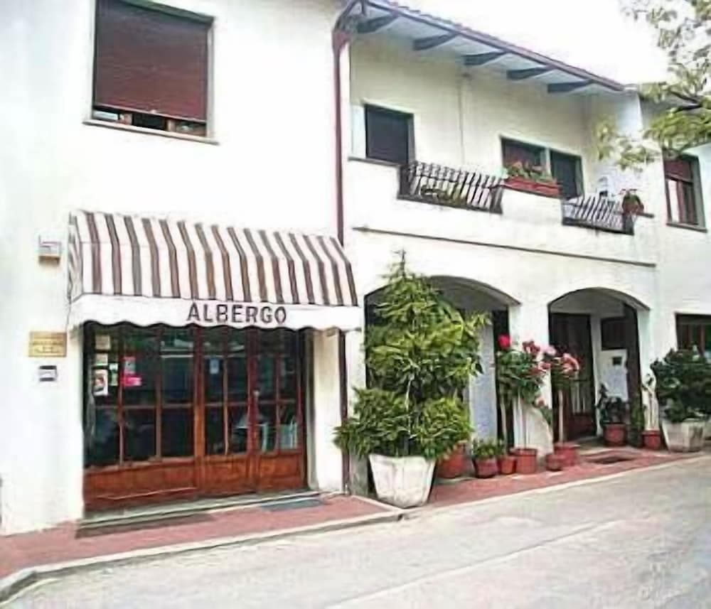 Hotel Boni Cerri