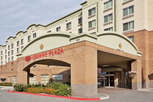 Crowne Plaza Anchorage Midtown by IHG