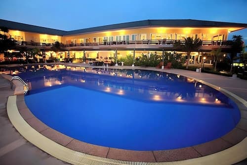 Bacchus Home Resort