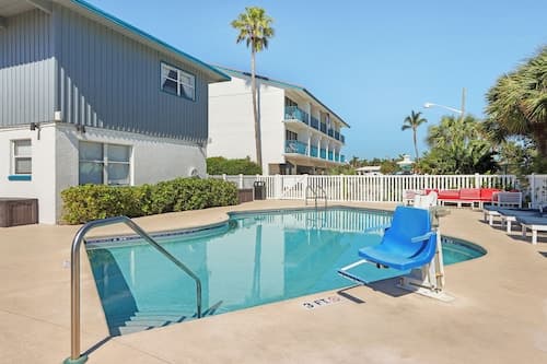 The Royal Inn Beach Hotel Hutchinson Island