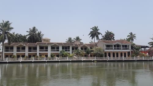 Hotel Riverside