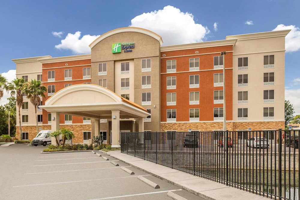 Holiday Inn Express Hotel & Suites Largo-Clearwater by IHG